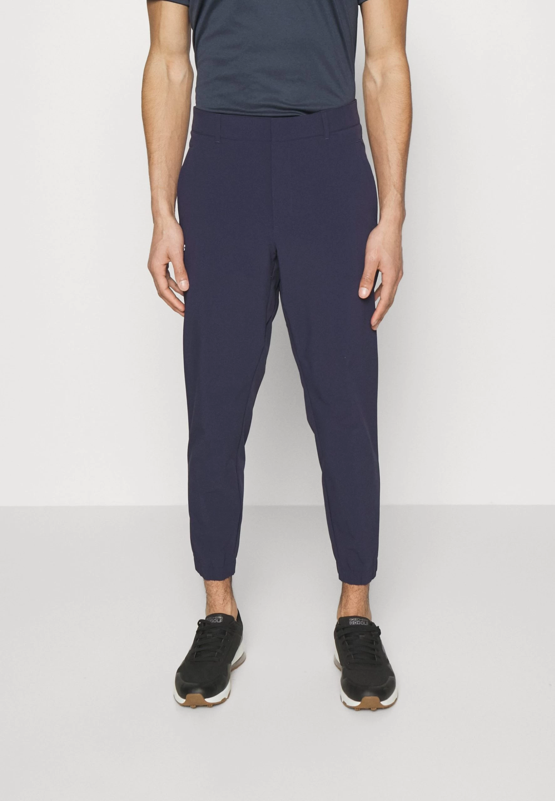Lacoste Sport Golf Jogger - Broek - Navy Blue 1 Lacoste Sport Golf Jogger - Broek - Navy Blue