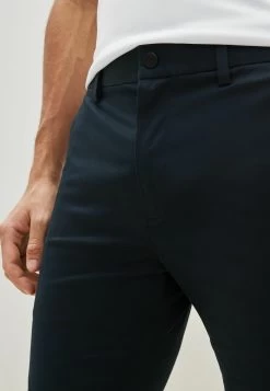 Next Shower Resistant Golf Stretch- Chino - Navy Blue 7 Next Shower Resistant Golf Stretch- Chino - Navy Blue -Charmant Golfen Winkel 92a30b83a27d4ae2a38eb5f836b0242c